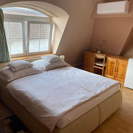 Ambrozia Guesthouse Nagykanizsa Luaran gambar