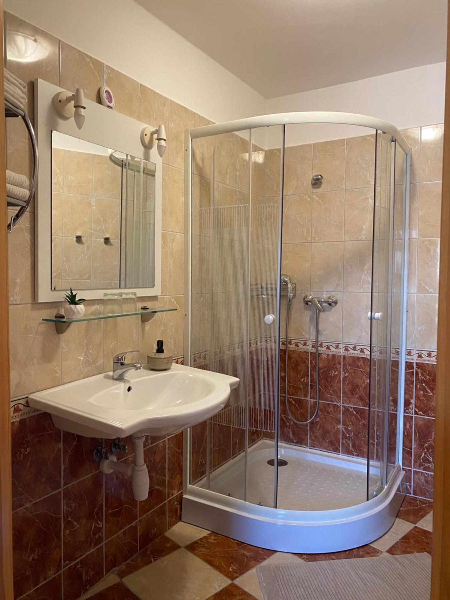 Ambrozia Guesthouse Nagykanizsa Luaran gambar