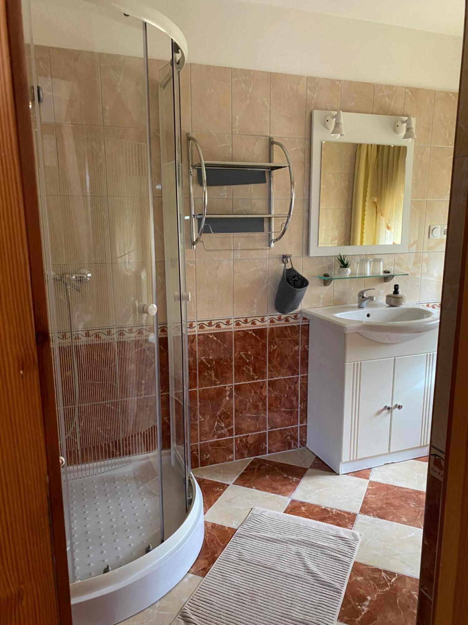 Ambrozia Guesthouse Nagykanizsa Luaran gambar