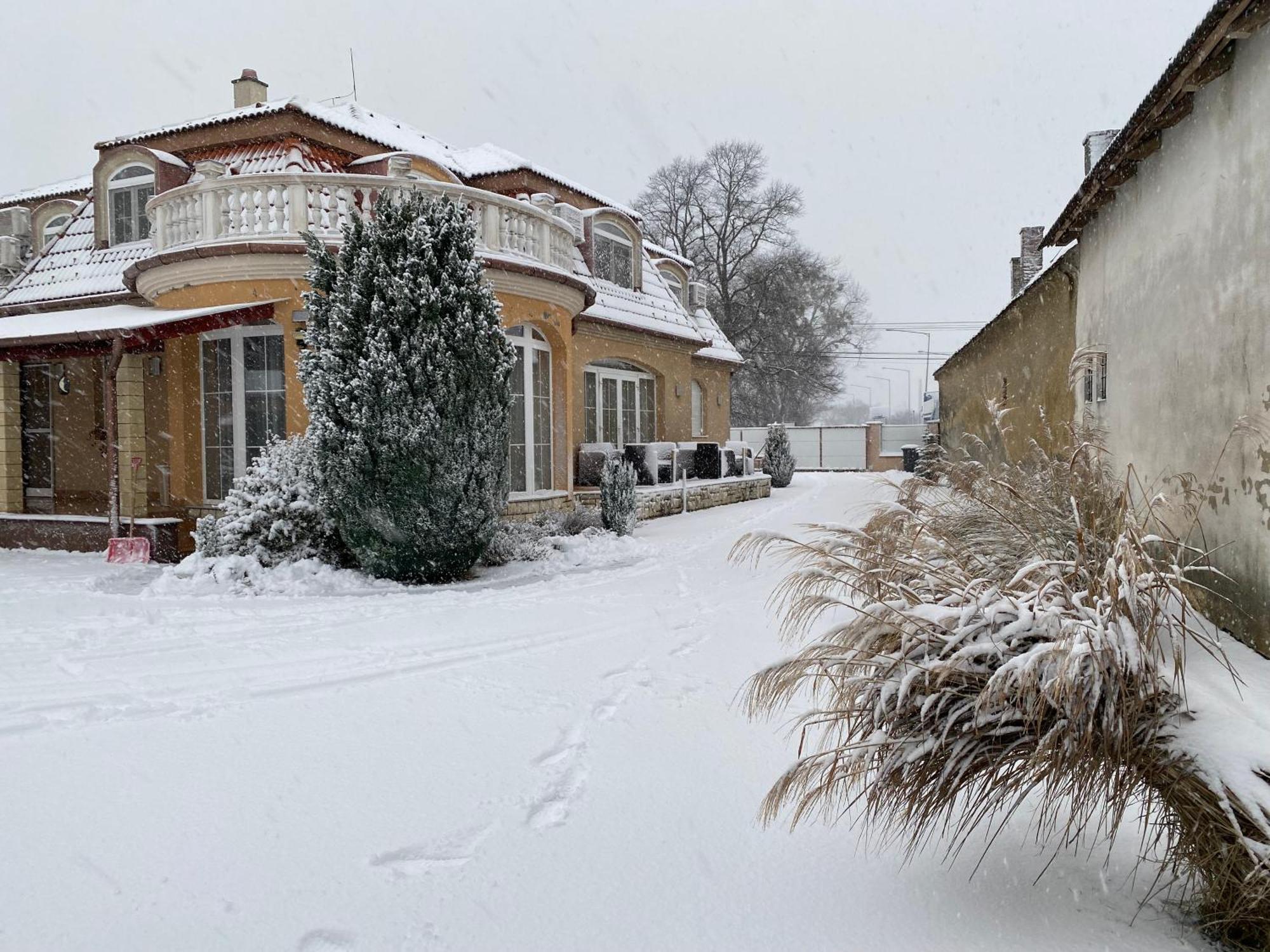 Ambrozia Guesthouse Nagykanizsa Luaran gambar